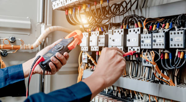 Best Affordable Emergency Electrician  in Breckenridge, MN